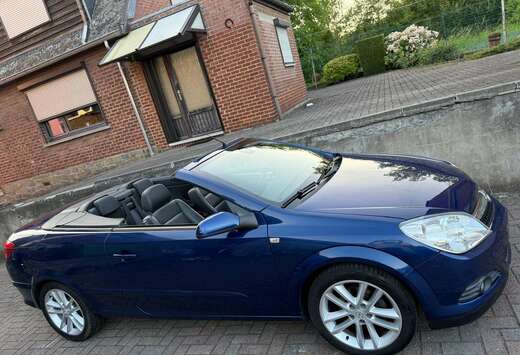 Opel Opel Astra TwinTop Cabriolet 1.6i essence 116cv