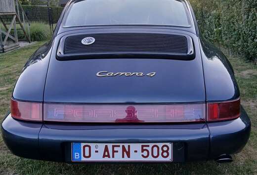 Porsche 911 Carrera 4