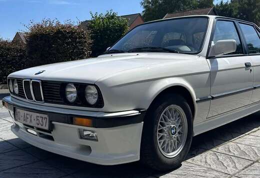 BMW E30