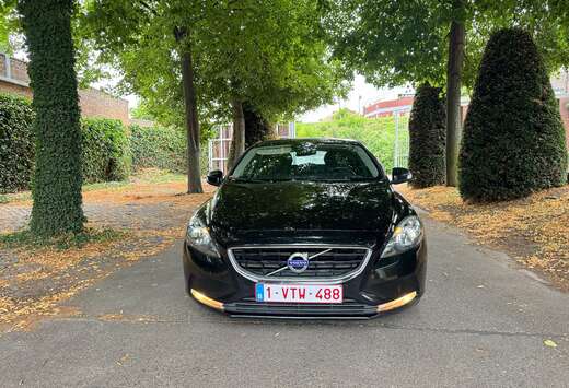 Volvo V40 2.0 D2 Navi - R-Design 18\' New Distri TOUT ...