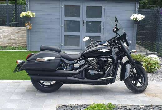 Suzuki Black Edittion Intruder