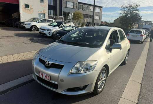 Toyota Auris 1.4 D-4D Fleet
