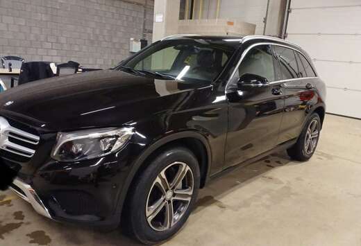 Mercedes-Benz GLC 220 d 4Matic 9G-TRONIC