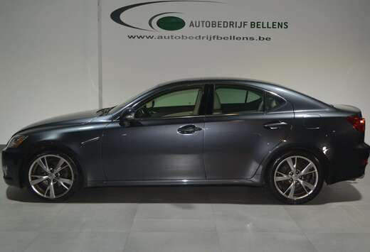 Lexus IS 250 Aut. Luxury Line / LEDER / NAVI + CAMERA
