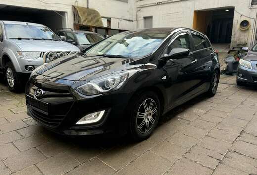 Hyundai 1.4 blue Classic