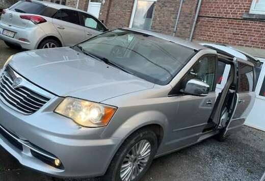 Lancia Voyager 2.8 MultiJet Platinum Line