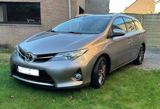 Toyota Auris 1.33 VVT-i Travel