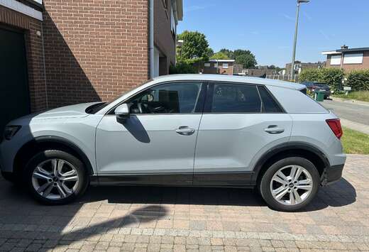 Audi Q2 35 TFSI Business Edition S tronic