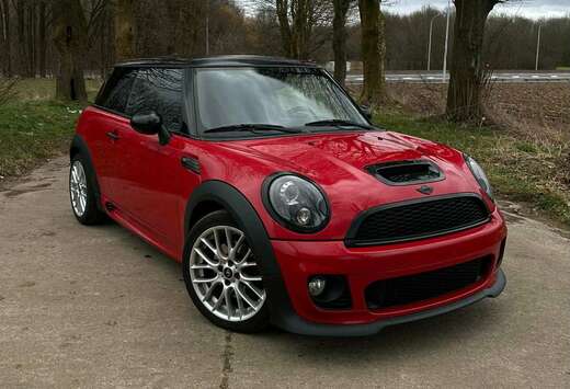 MINI JOHN COOPER WORKS