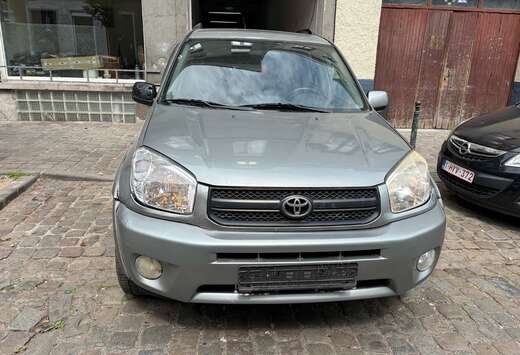 Toyota 2.0i VVT-i 16v 4x4 uniquement l’export