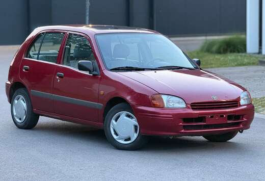 Toyota 1.3i 16v XT // Boite Auto // Toit Ouvrant