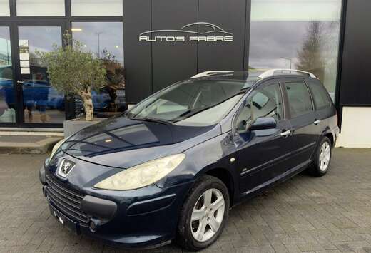 Peugeot 16 HDi Break Toit panoramique