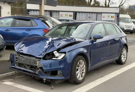 Audi A3 Sportback 1.6 TDi - ACCIDENTE