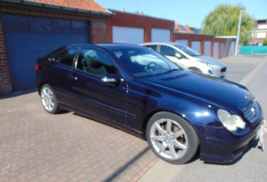 Mercedes-Benz C 220 CDI Coupe Sport