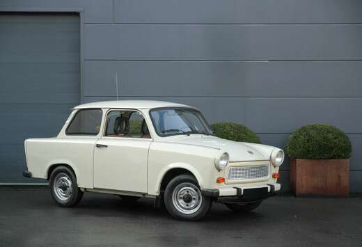 Trabant S - Low mileage - 1st Paint