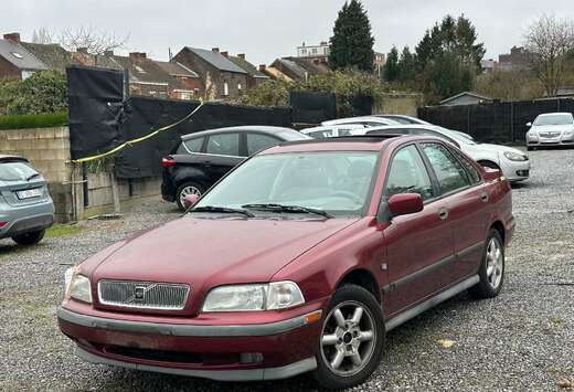 Volvo 1.8i 16v 1998// 111.600km// Boite auto// AirCo/ ...