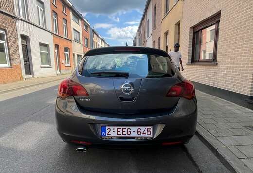 Opel 1.4 Turbo Sports Tourer Edition