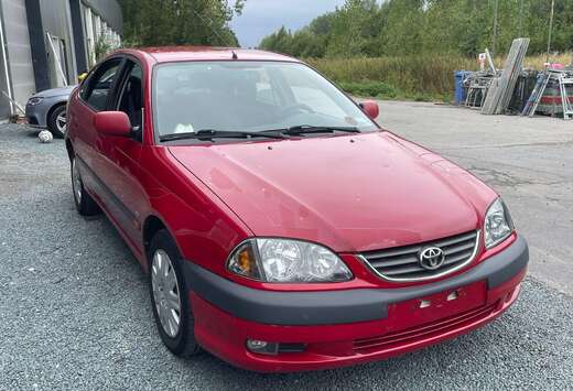 Toyota 1.8i VVT-i 16v Linea Sol