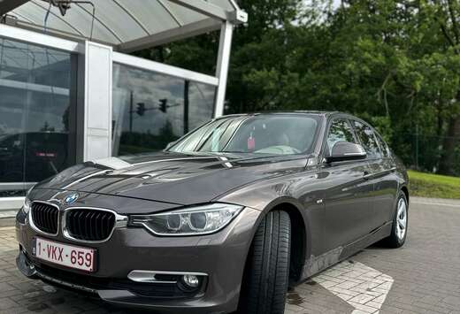 BMW 320d  MODERN