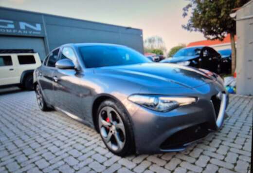 Alfa Romeo Giulia 2.2 Diesel AT8 Super
