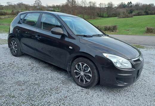 Hyundai i30 1.6 CRDi Comfort//embrayage neuf