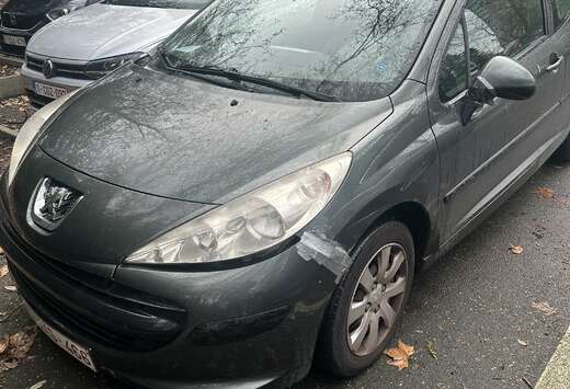 Peugeot 1.4i 16v Sporty Pack