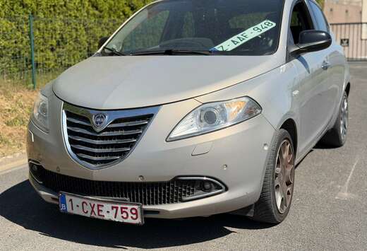 Lancia Ypsilon 0.9 TwinAir Platinium PANO/CLIMA/CUIR