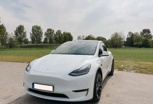 Tesla Model Y 72.5 kWh Dual Motor Performance (377 kW ...
