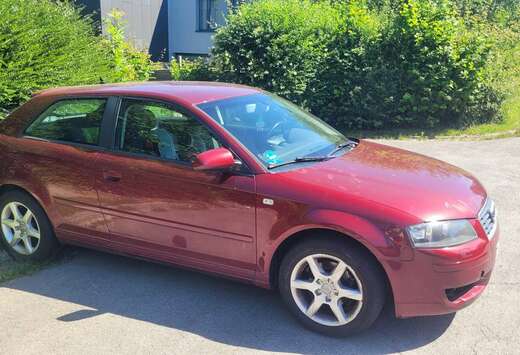 Audi 1.6i 16v FSI Ambiente