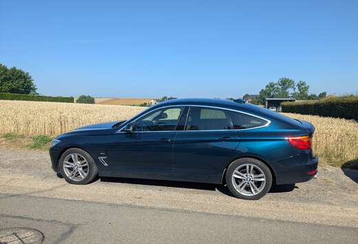 BMW Gran Turismo 320i
