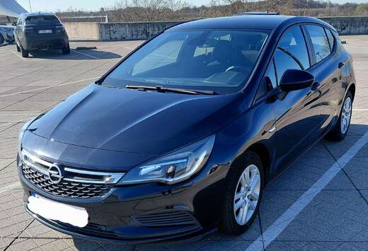 Opel Astra 1.6 CDTi Comfort