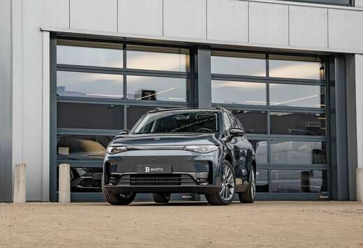 Design  Elektrisch AWD 600 PK  Zwart interieu...