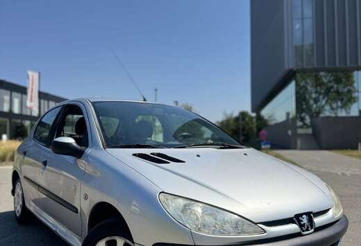 Peugeot 1.4i Trendy