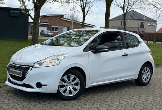 Peugeot 208 1.2i Benzine Airco* 144.000Km\'s Bj2014 E ...