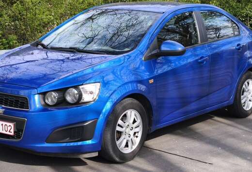 Chevrolet  Chevrolet Aveo (2012)  1.4 Essence euro 5