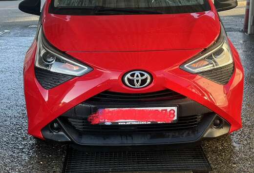 Toyota 1.0i VVT-i x