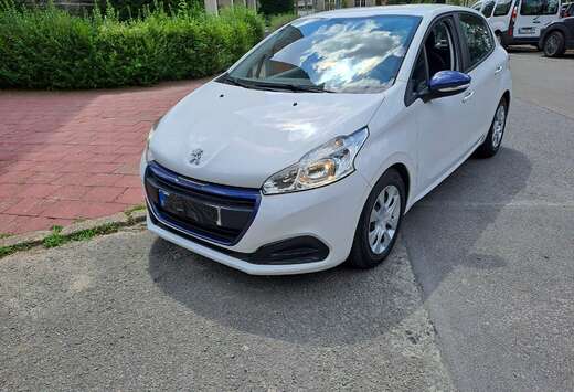 Peugeot 208 1.0i Like....Woluwe St Lambert