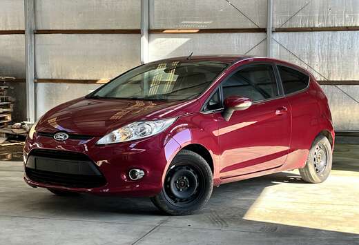 Ford Titanium - AC - ESSENCE - 1.4 i