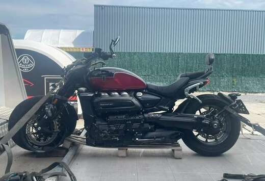 Triumph STORM  182hp!