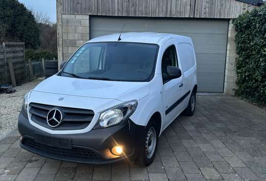 Mercedes-Benz 112 lang Start & Stop