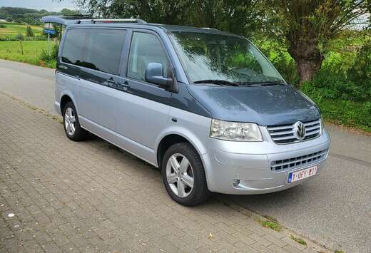 Volkswagen Multivan 2.5 TDi United