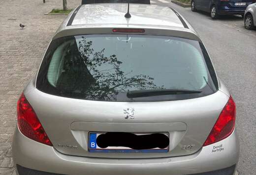 Peugeot 1.4i 16v Premium Pack