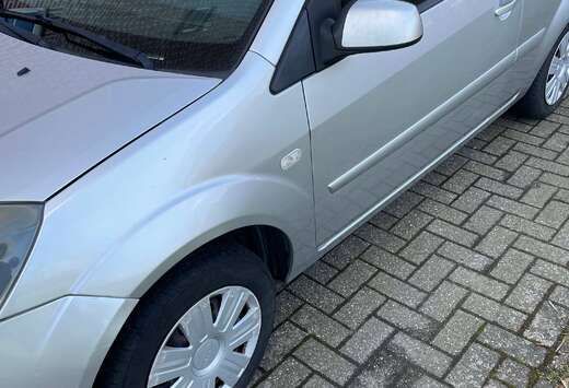 Ford Fiesta 1.3i Ambiente