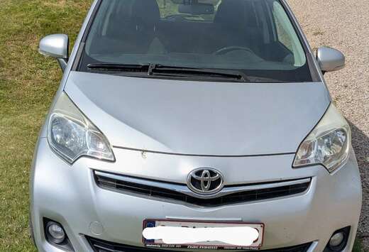 Toyota Verso S 1.4 D-4D Sol