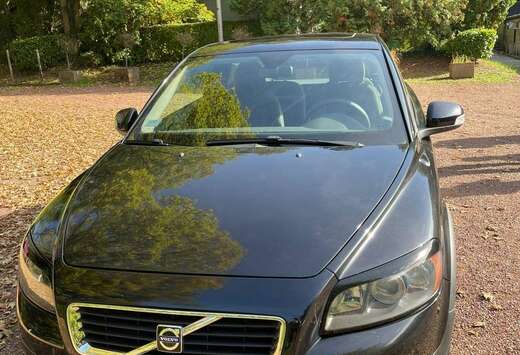 Volvo 1.6i 16v Kinetic