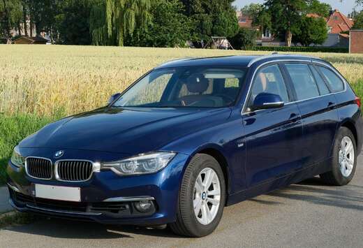 BMW 318i Touring Luxury - 8K11