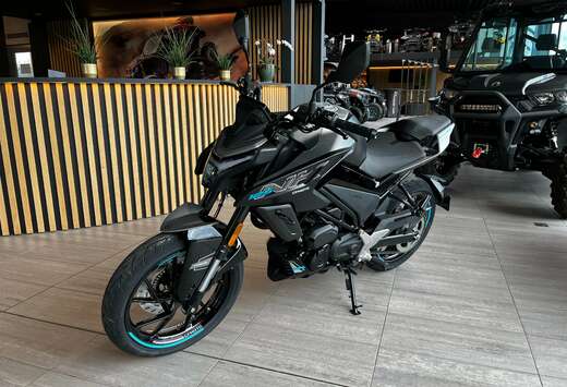 125NK ABS // RIJBEWIJS A1