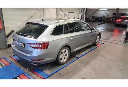 Skoda Laurin & Klement Superb SW 2.0 TSI 4x4 L