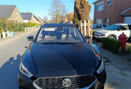 MG 1.0 T-GDi Luxury AT