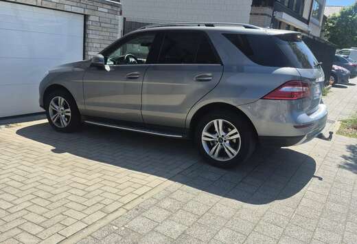 Mercedes-Benz BlueTEC 4MATIC 7G-TRONIC